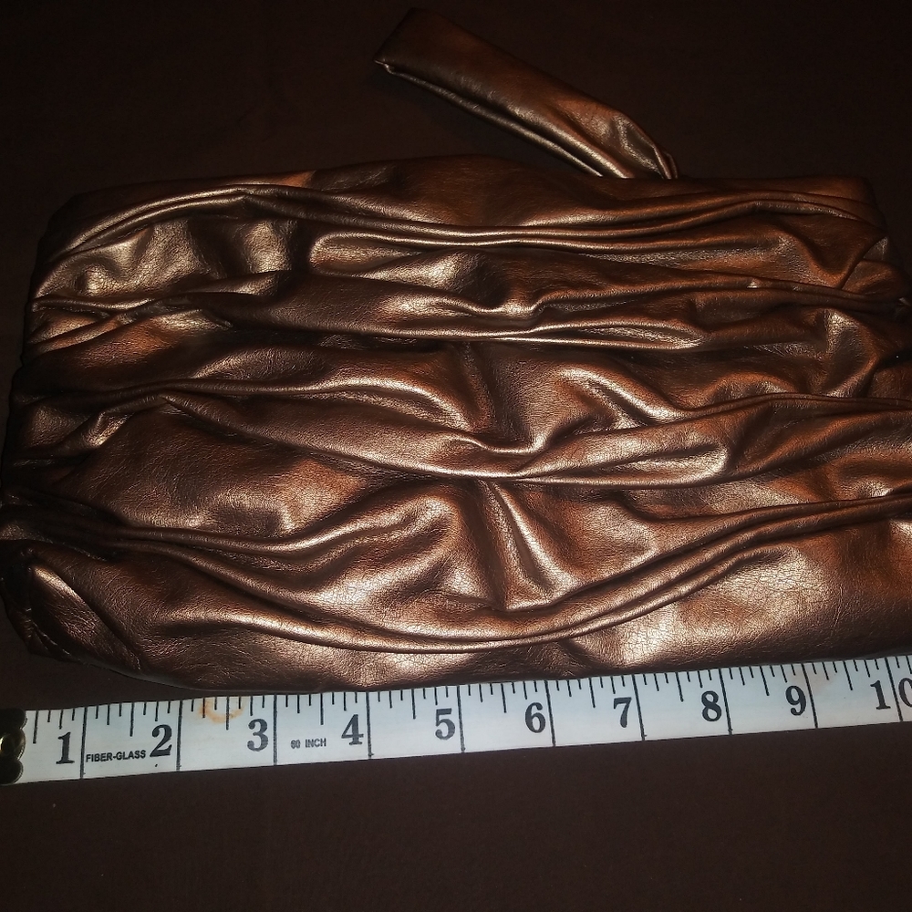 Elizabeth Arden wristlet